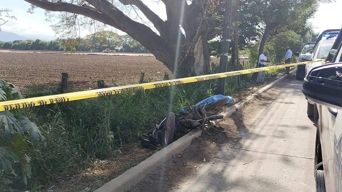 Choque en motocicleta en PV